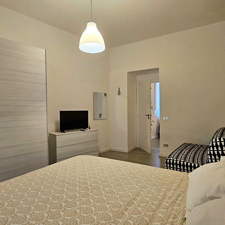 Nocelle Guest House Наполи Екстериор снимка