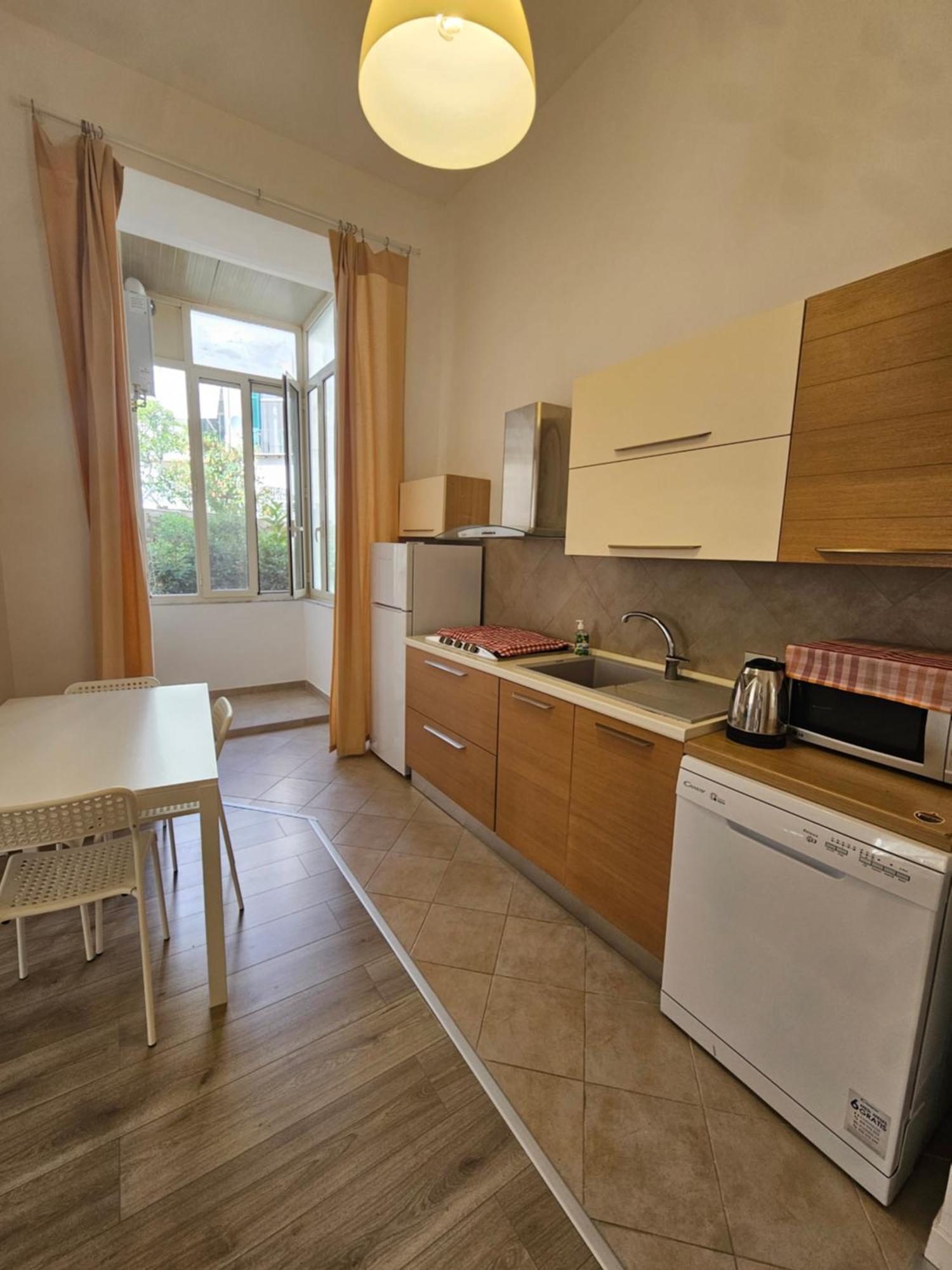 Nocelle Guest House Наполи Стая снимка